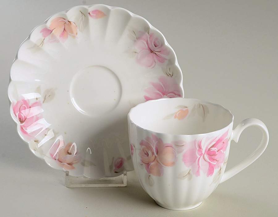 Rose Splendor Flat Cup & Saucer Set by Nikko-1
