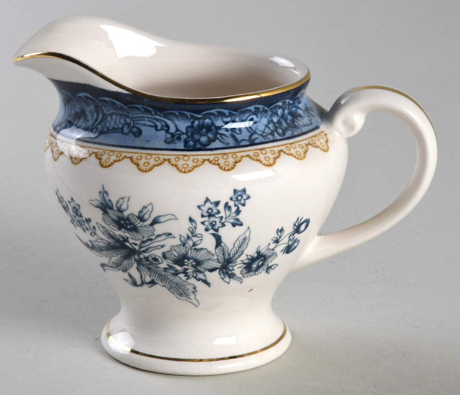 Sanctuary Creamer by Nikko-1