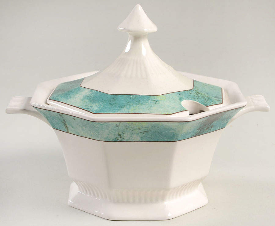 Savoy Sauce Boat & Lid by Nikko-1