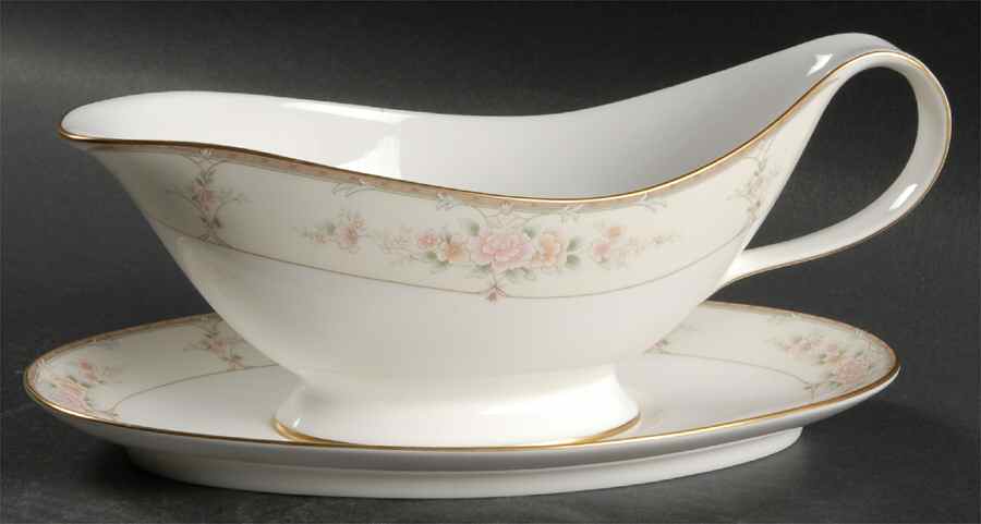 Serenity Gravy Boat & Underplate by Nikko-1