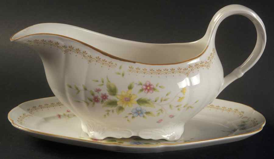Splendor Gravy Boat & Underplate by Nikko-1