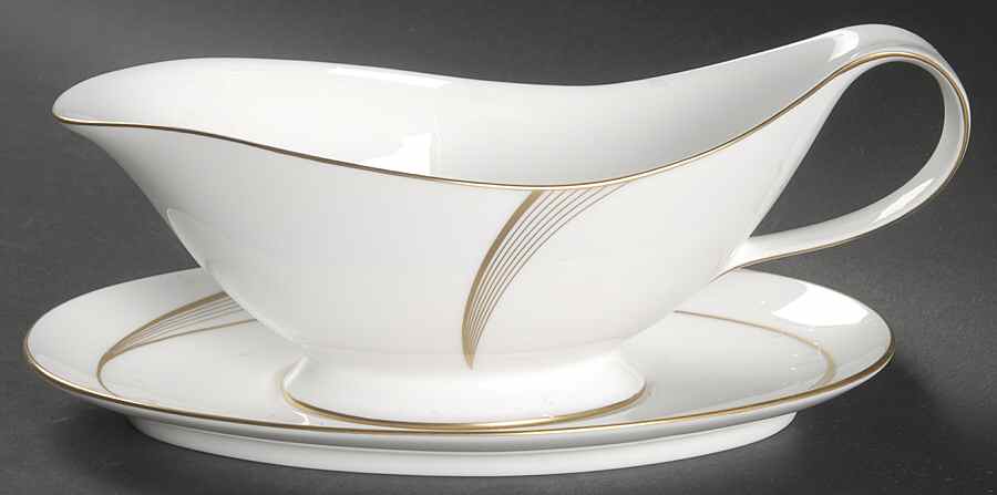 Starlight Gravy Boat & Underplate by Nikko-1