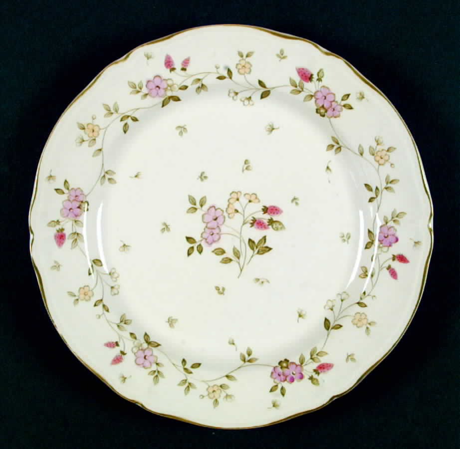 Strawberry Patch Dinner Plate by Nikko-1