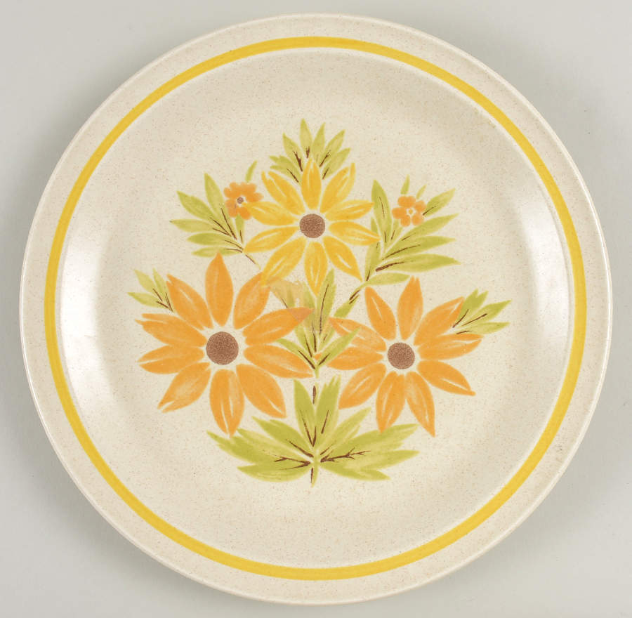 Sunrise Dinner Plate by Nikko-1