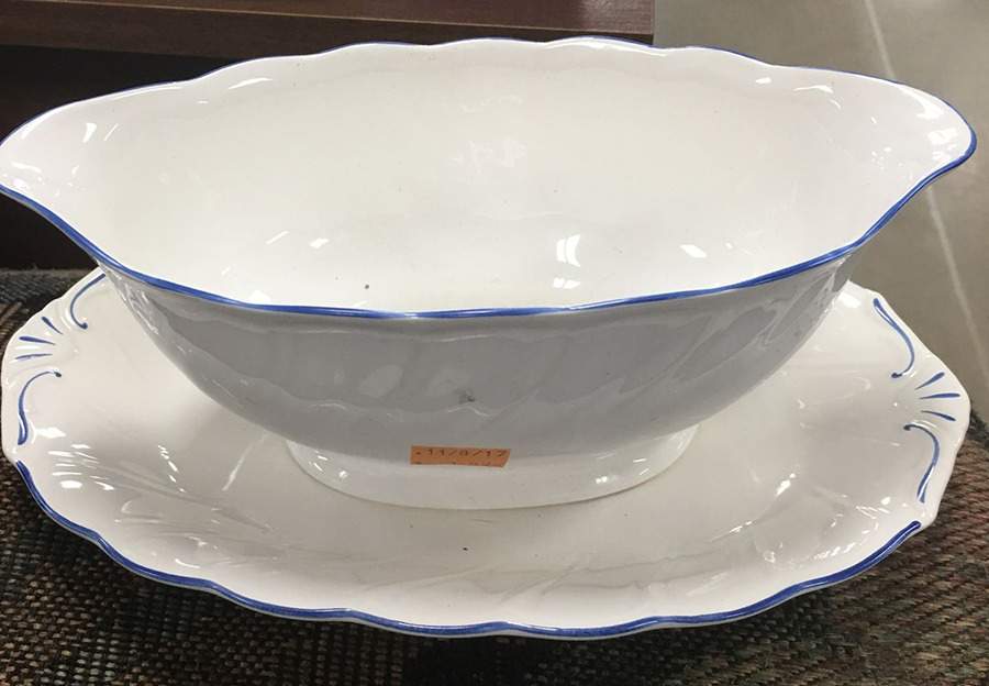 Tiara Gravy Boat & Underplate by Nikko-1