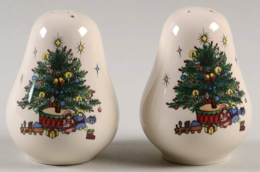Tis The Season Salt & Pepper Set by Nikko-1