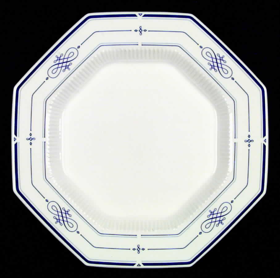 Trianon Dinner Plate by Nikko-1