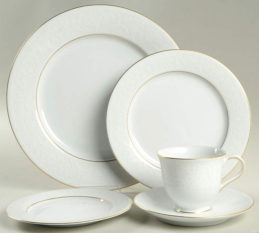White Lace Gold 40 Piece Estate Set by Nikko-1