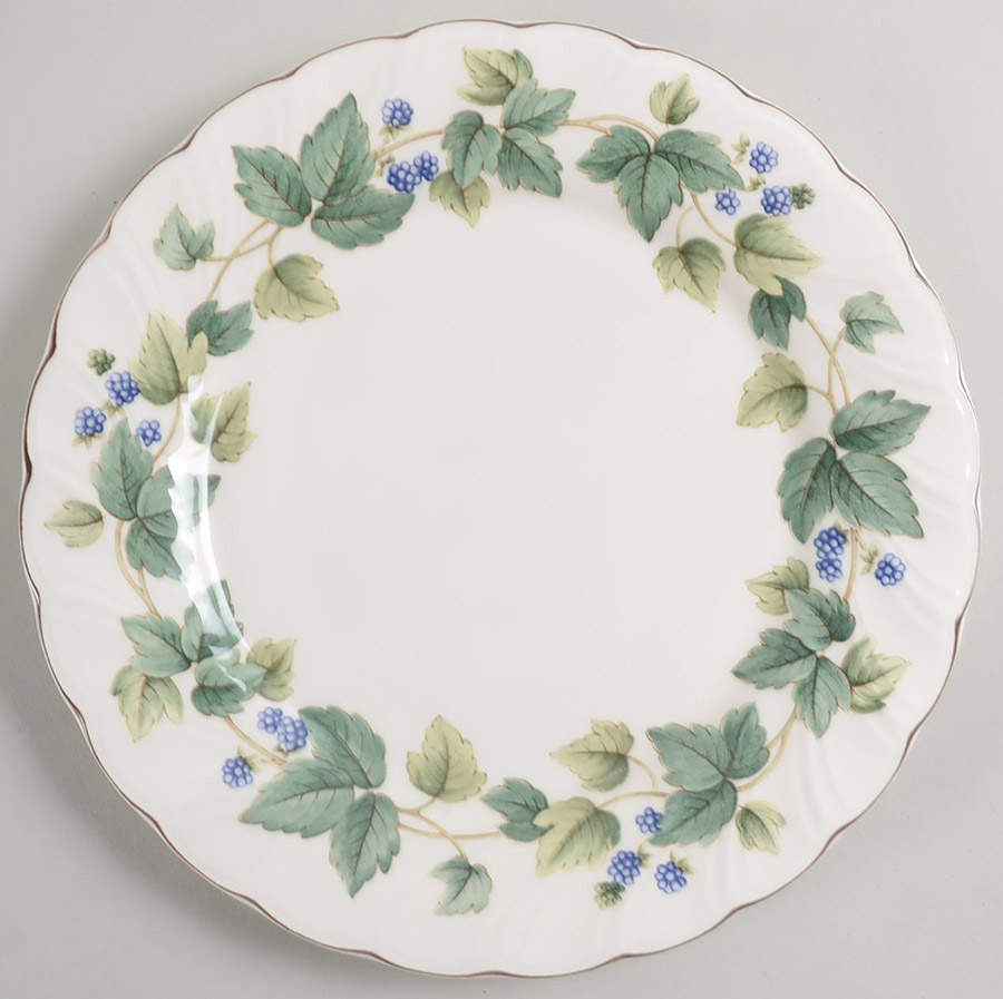 Wild Berry Dinner Plate by Nikko-1
