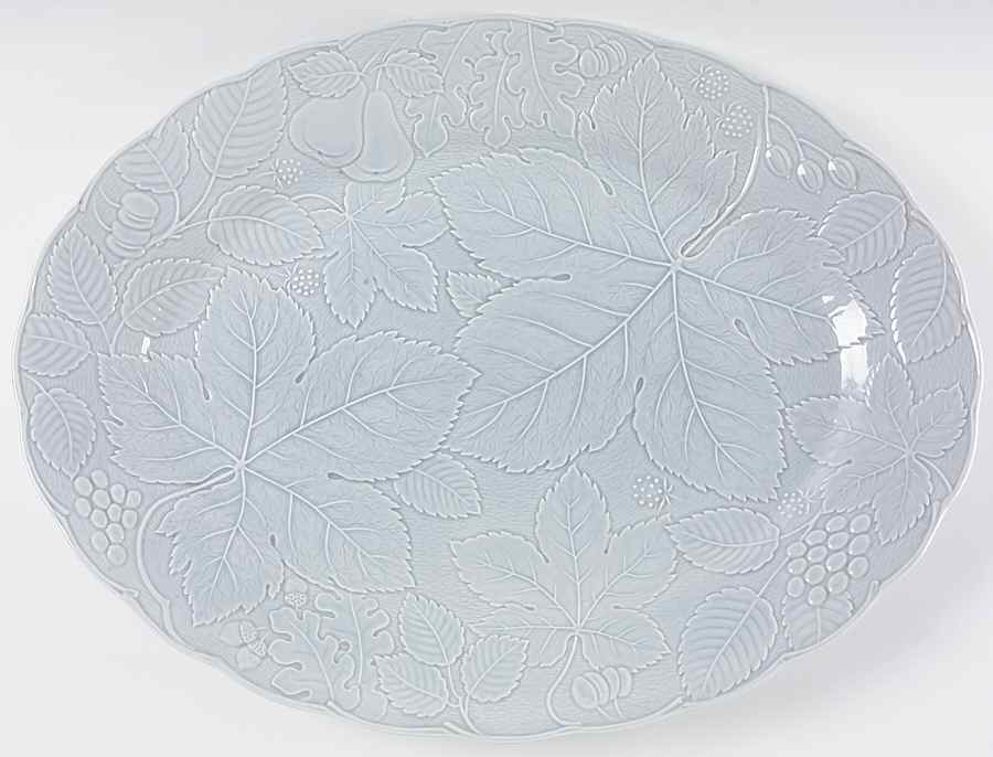 Woodbury Blue 18" Oval Serving Platter by Nikko-1