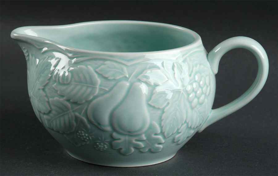 Woodbury Green Open Sauce Boat by Nikko-1