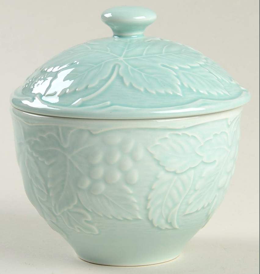 Woodbury Green Sugar Bowl & Lid by Nikko-1