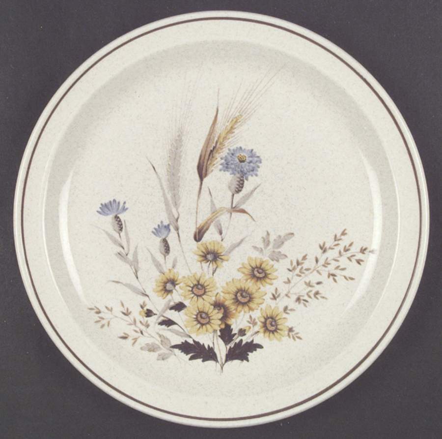 Woodrush Dinner Plate by Nikko-1