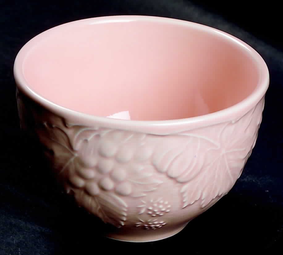 Woodbury Peach 4" Mixing Bowl by Nikko-1