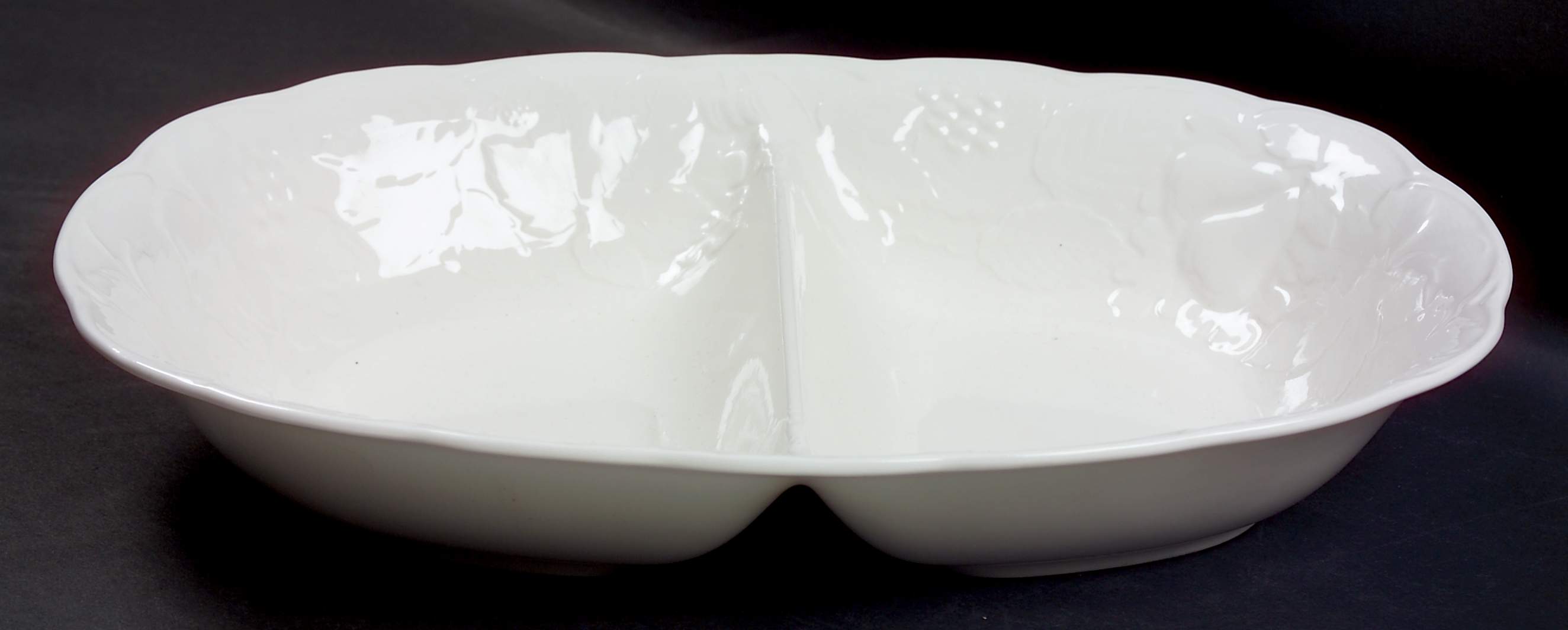 Woodbury White 12" Oval Divided Vegetable Bowl by Nikko-1