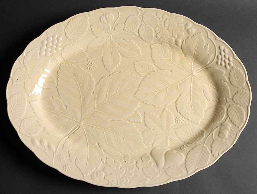 Woodbury Yellow 18" Oval Serving Platter by Nikko-1