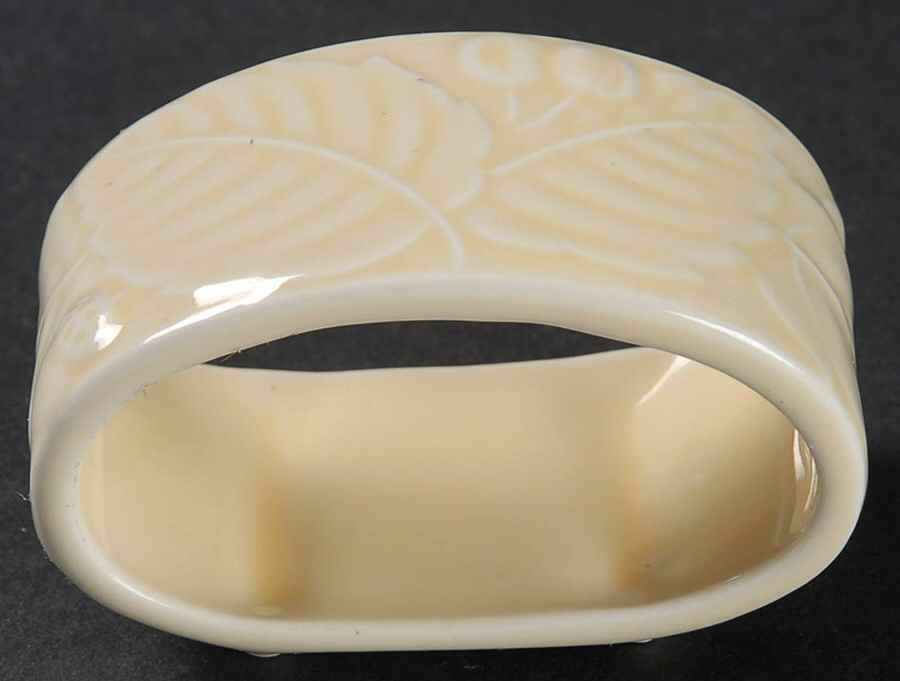 Woodbury Yellow Napkin Ring by Nikko-1