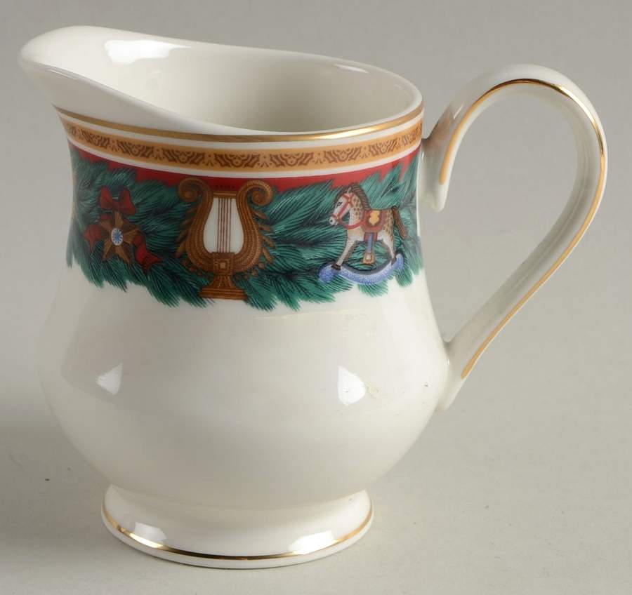 Yuletide Creamer by Nikko-1