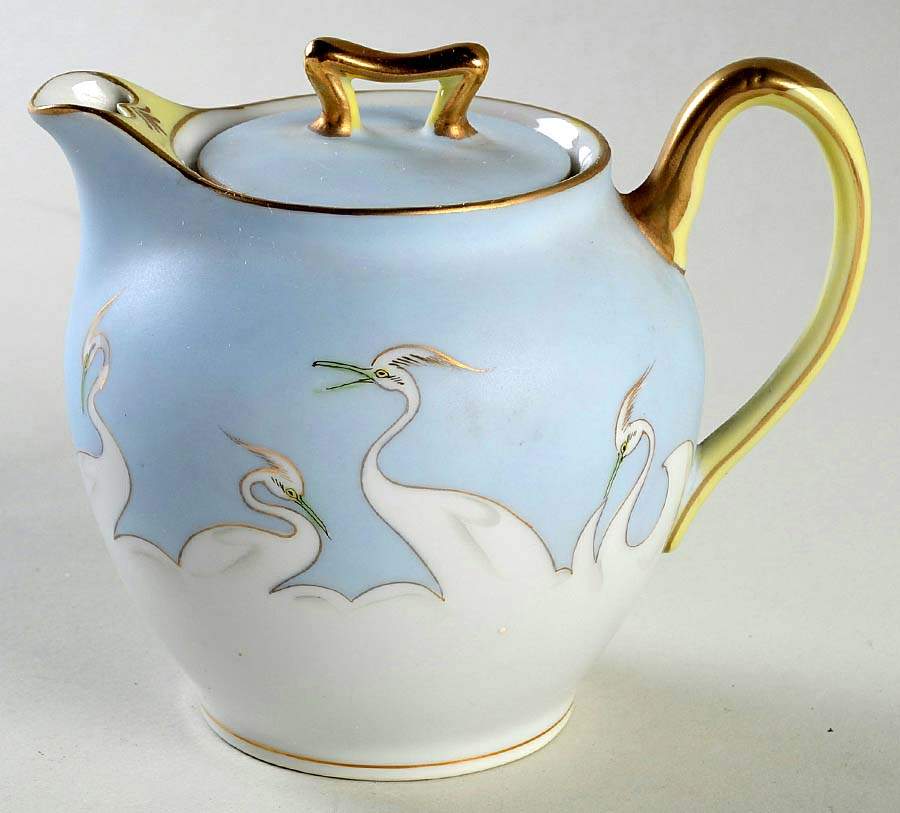 MIB3 Creamer & Lid by Mitsu-Boshi (Japan)-1