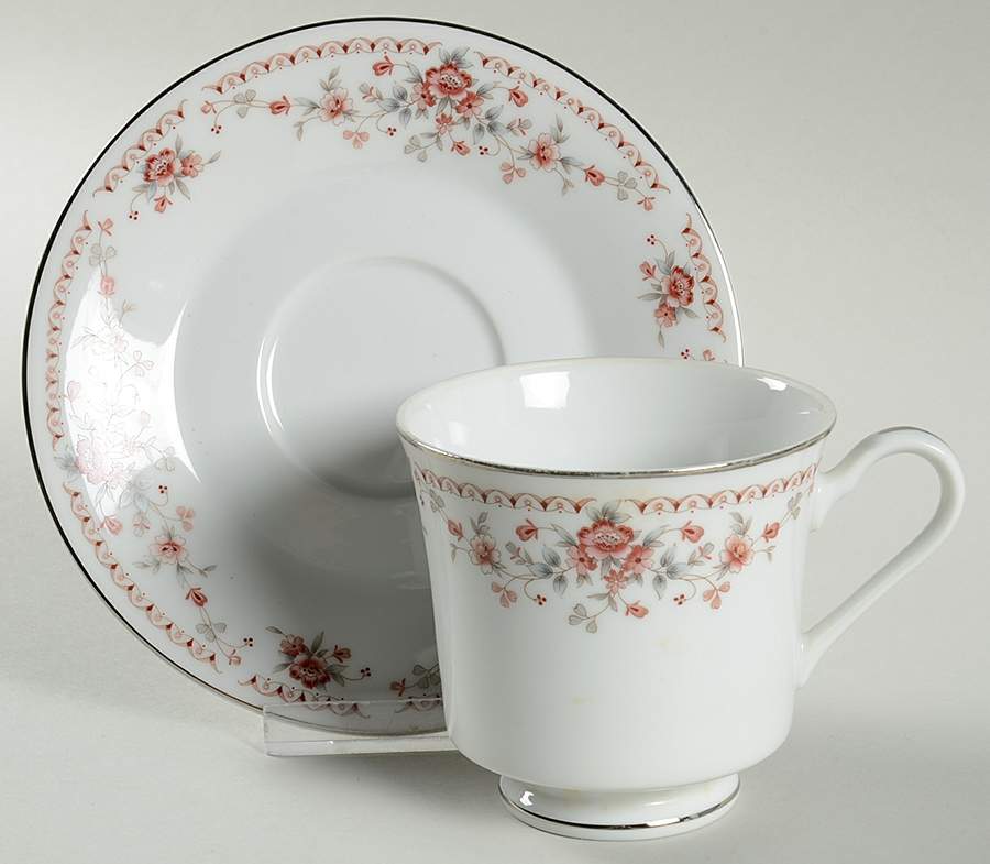 Allegro Footed Cup & Saucer Set by Nitto-1