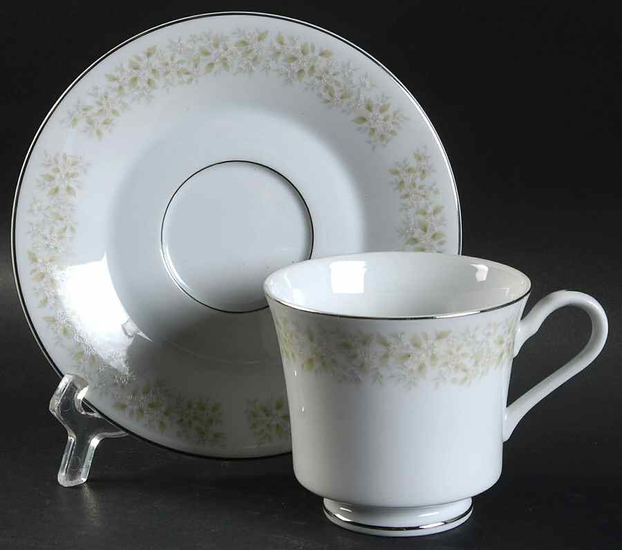 Barwick Footed Cup & Saucer Set by Nitto-1