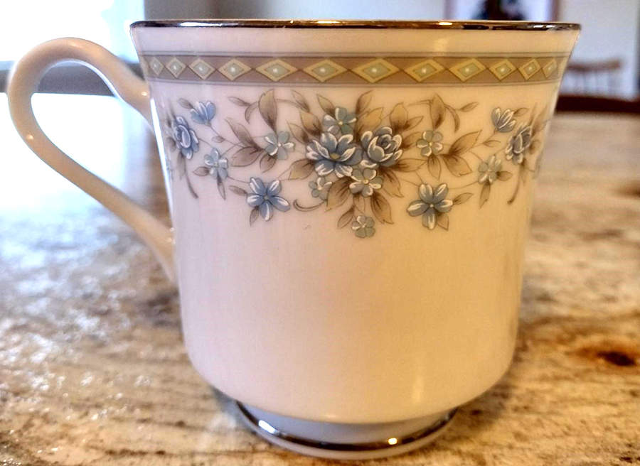 Blue Ming Footed Cup by Nitto-1