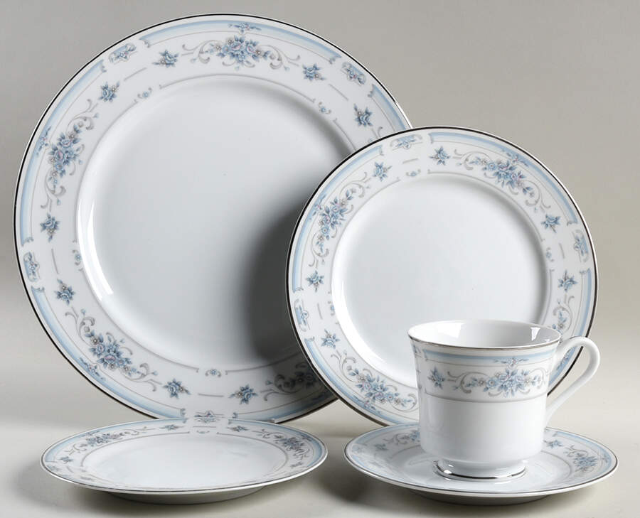 Claridge 5 Piece Place Setting by Nitto-1