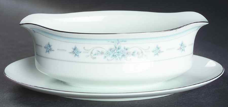 Claridge Gravy Boat with Attached Underplate by Nitto-1
