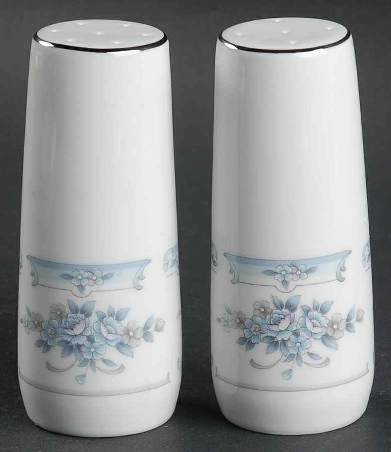 Claridge Salt & Pepper Set by Nitto-1