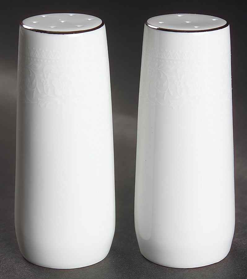 Cluny Lace Salt & Pepper Set by Nitto-1