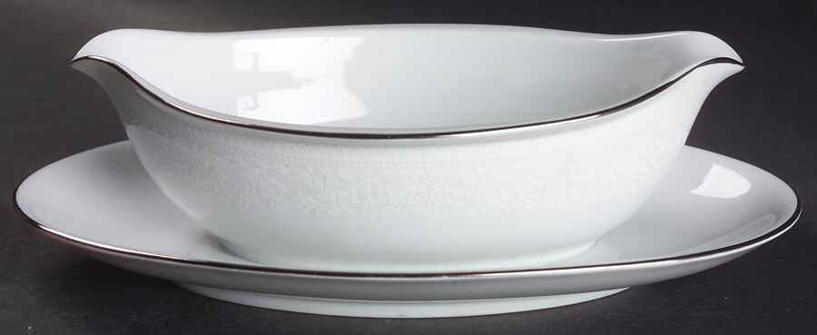 Cluny Lace Gravy Boat with Attached Underplate by Nitto-1