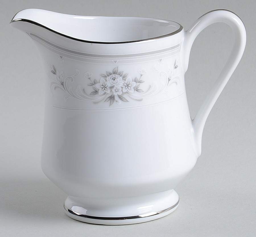 Cotillion Creamer by Nitto-1