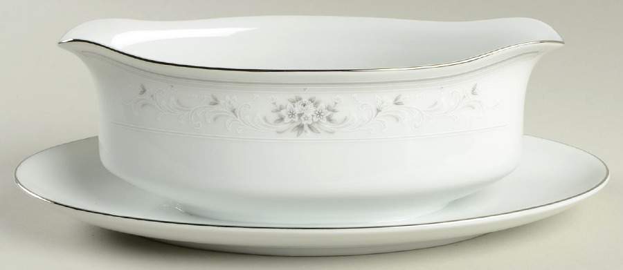 Cotillion Gravy Boat with Attached Underplate by Nitto-1