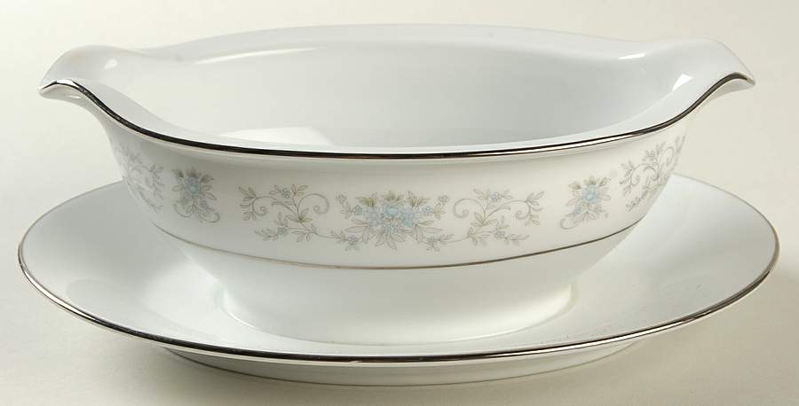 Cumberland Gravy Boat with Attached Underplate by Nitto-1