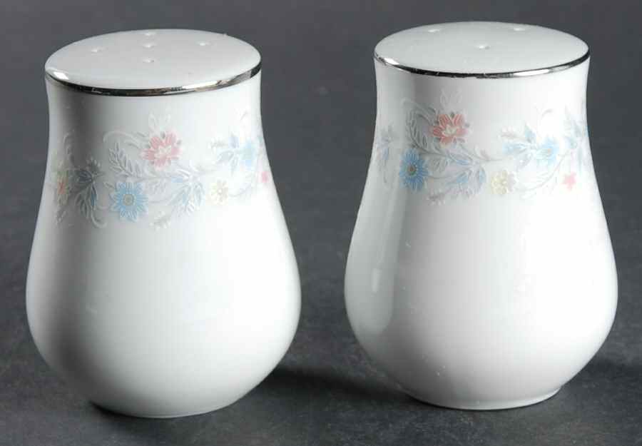 Dulcette Salt & Pepper Set by Nitto-1