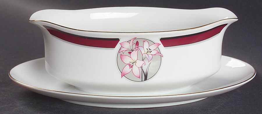 Dynasty Gravy Boat with Attached Underplate by Nitto-1