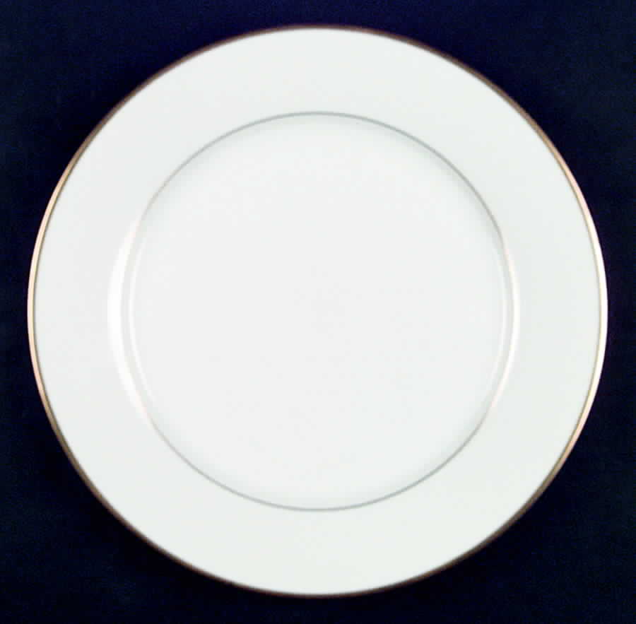 Empress Dinner Plate by Nitto-1