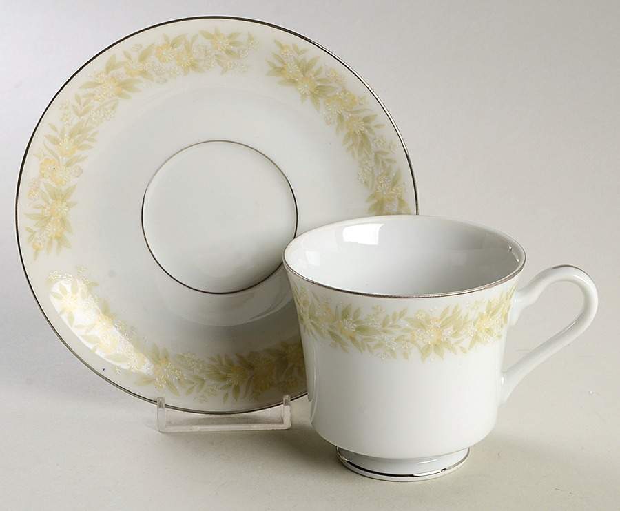 Greenfield Footed Cup & Saucer Set by Nitto-1
