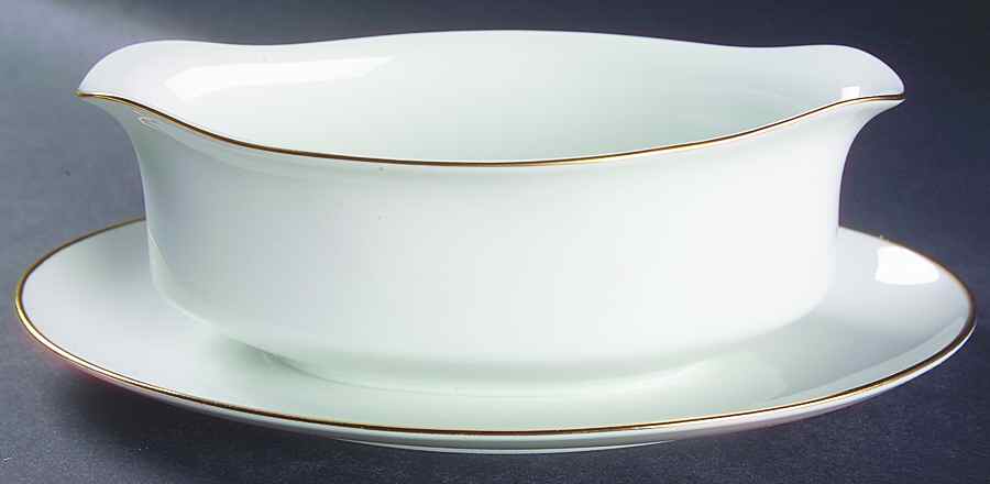 Hawthorne Gravy Boat with Attached Underplate by Nitto-1