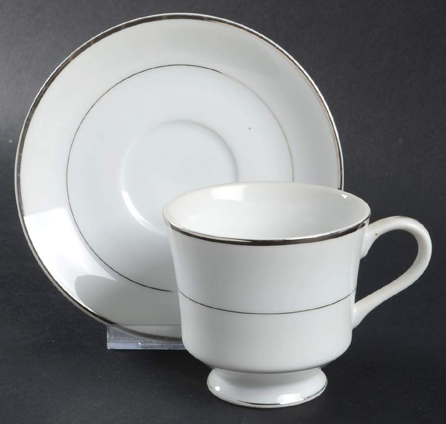 Ingrid Footed Cup & Saucer Set by Nitto-1