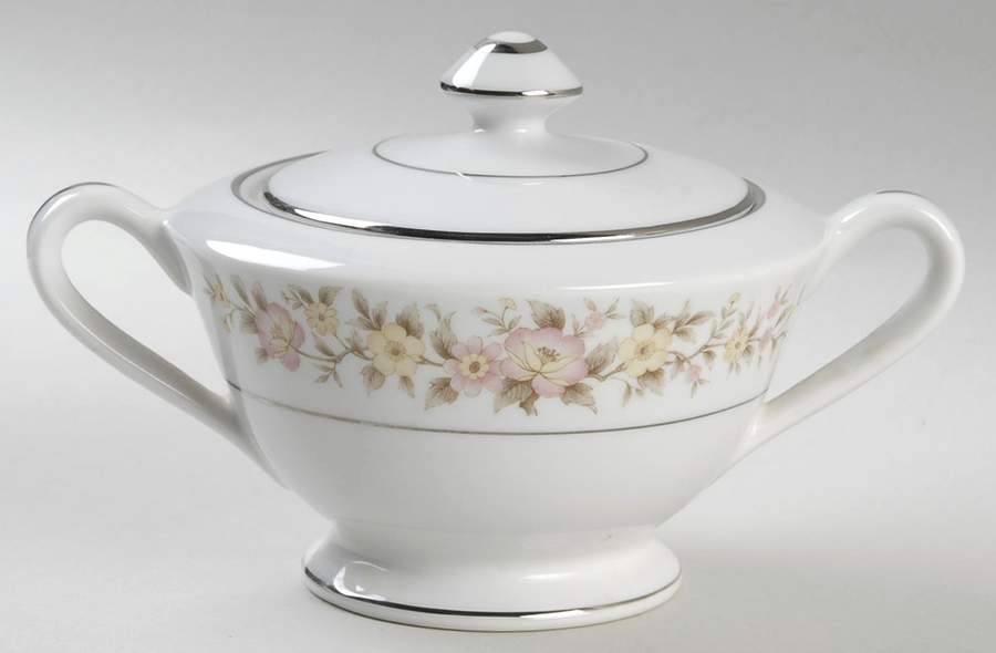 La Scala Sugar Bowl & Lid by Nitto-1