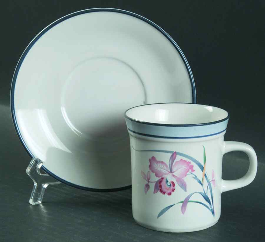 Leilani Flat Cup & Saucer Set by Nitto-1