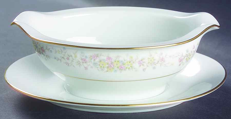Lizbeth Gravy Boat with Attached Underplate by Nitto-1