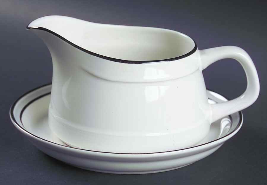 Ming Garden Gravy Boat & Underplate by Nitto-1