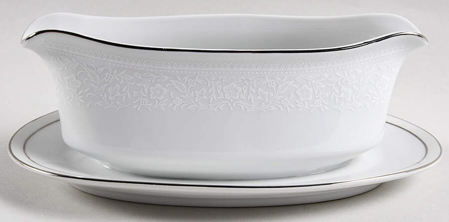 Renaissance Gravy Boat with Attached Underplate by Nitto-1