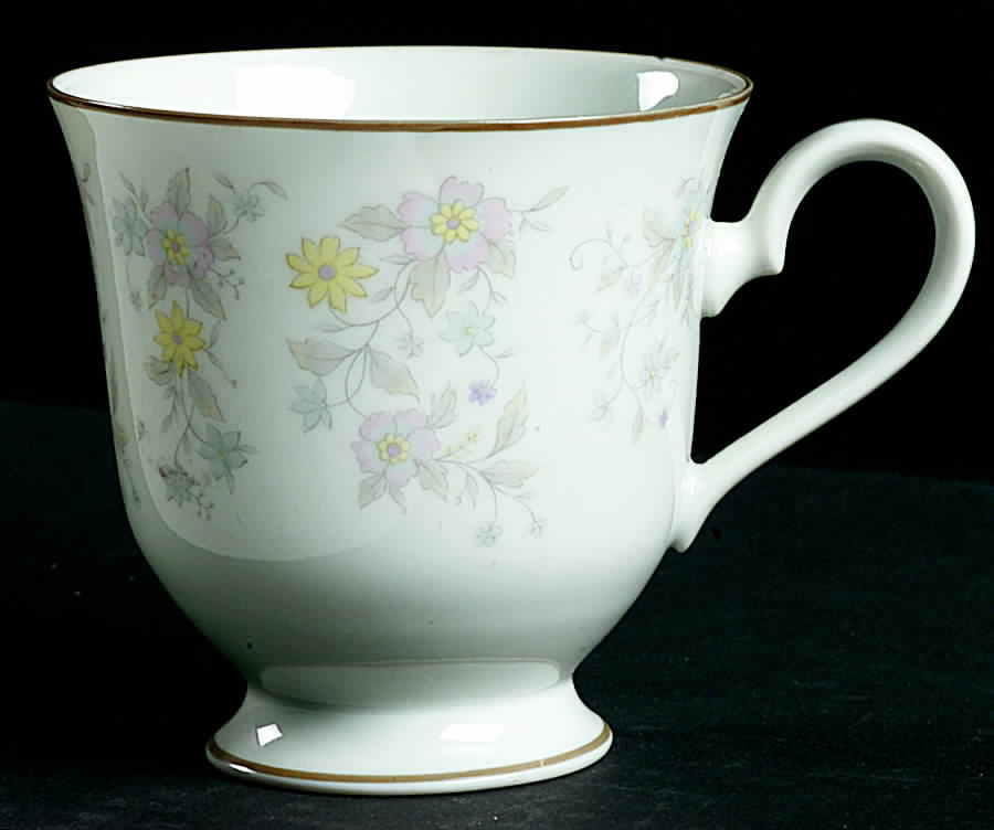 Swamp Flower Footed Cup by Nitto-1
