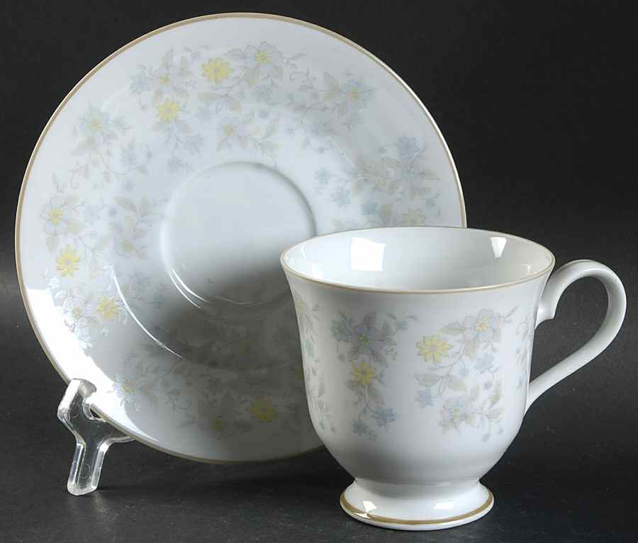 Swamp Flower Footed Cup & Saucer Set by Nitto-1