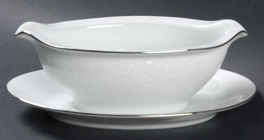 Swiss Miss Gravy Boat with Attached Underplate by Nitto-1