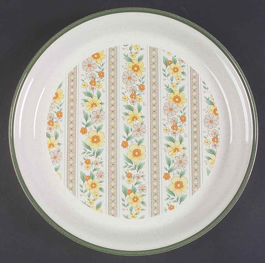Trellis 12" Chop Plate (Round Platter) by Nitto-1