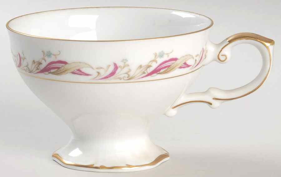Concerto Footed Cup by Normandy-1